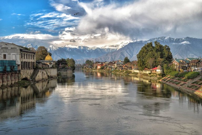 21 THINGS TO DO IN JAMMU & KASHMIR