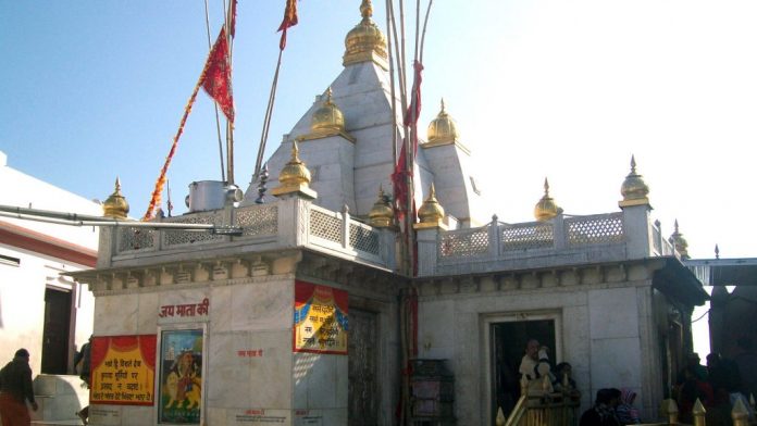 Naina Devi temple